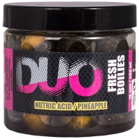 LK Baits DUO X-Tra Nutric Acid/Pineapple Fresh Boilies Āķa boilas busterā (Uzturskābe/Ananāss)