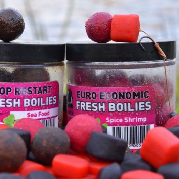 LK Baits Euro Economic Spice Shrimp Fresh Boilie Āķa boilas busterā (Garšvielu garneles) 18mm