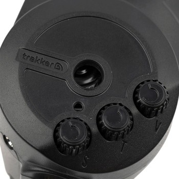 TRAKKER DB7-R 3 Rod Bite Alarm Set Komplekts elektronisko signalizatoru
